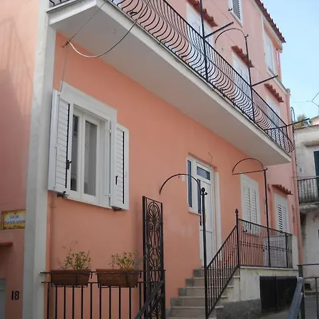 Nyaraló La Casa Rosa Di Giulia